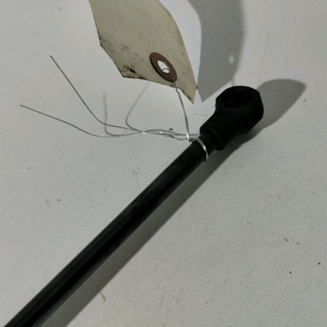 Verin gauche hayon occasion  Peugeot 208 I (CA_, CC_) 1.2 puretech 82 (2018)   1609616580  3