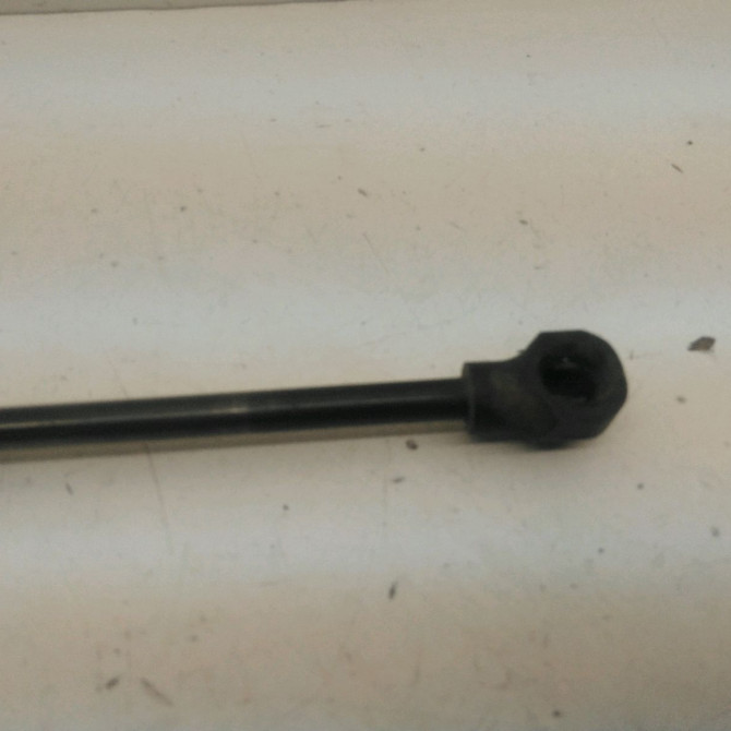 Verin droit hayon occasion  Peugeot 308 II (LB_, LP_, LW_, LH_, L3_) 1.6 bluehdi 120 (2013-2021)   9807899380  2