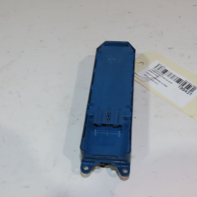 Commande lève-glace porte avant gauche occasion  Toyota AVENSIS Break (_T27_) 2.0 d-4d (wwt271_) (2015-2018)   8404005090  3