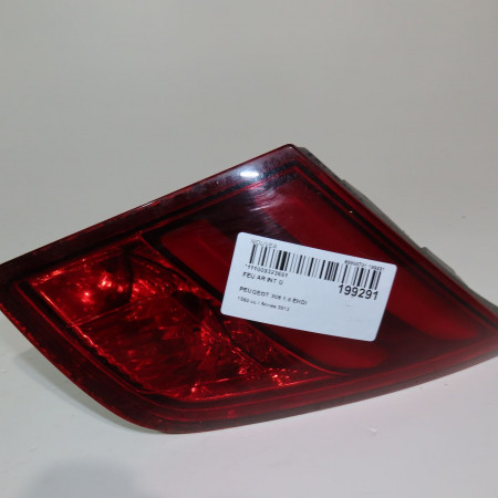 Feu arrière interieur gauche occasion  Peugeot 308 II (LB_, LP_, LW_, LH_, L3_) 1.6 hdi / bluehdi 115 (2013-2021) 5 portes   9677818380 