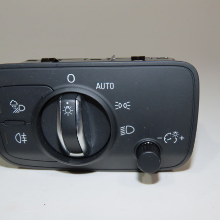 Interrupteur commande de phares occasion  Audi A3 Sportback (8VA, 8VF) 1.5 tfsi (2017-2018)   8V0941531AR5PR 