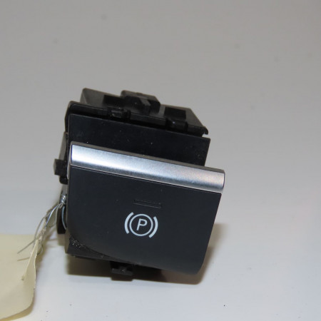 Interrupteur commande de frein a main occasion  Audi A3 Sportback (8VA, 8VF) 1.5 tfsi (2017-2018)   8V1927225C 