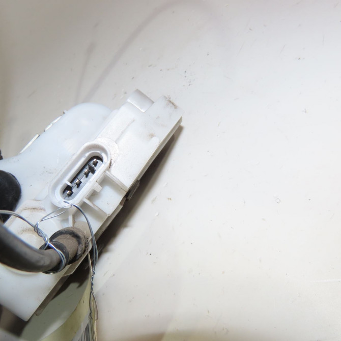 Serrure porte avd occasion  Citroën C3 Pluriel (HB_) 1.4 hdi (2004) 2 portes   9136P9  3