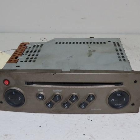 Autoradio occasion  Renault SCÉNIC II (JM0/1_) 1.6 (jm0c, jm0j, jm1b) (2003-2006) 5 portes   8200300860 