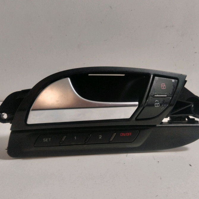 Poignee int porte avg occasion  Audi Q7 (4LB) 3.0 tdi quattro (2006-2008) 5 portes   4L0837019AH77  1