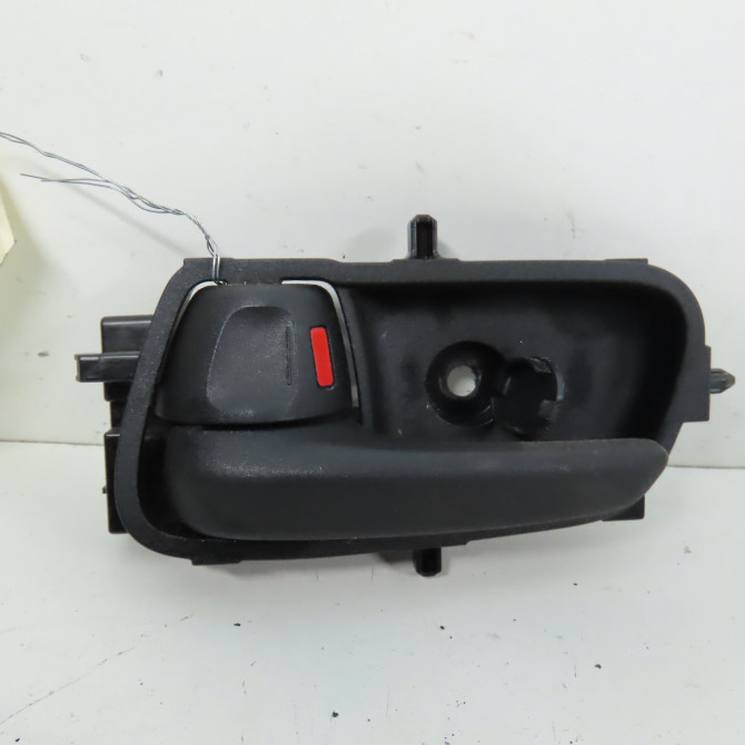 Poignee int porte avg occasion  Toyota YARIS (_P21_, _PA1_, _PH1_) 1.5 hybrid (mxph10, mxph11) (2020) 5 portes   69206K0050C1  1