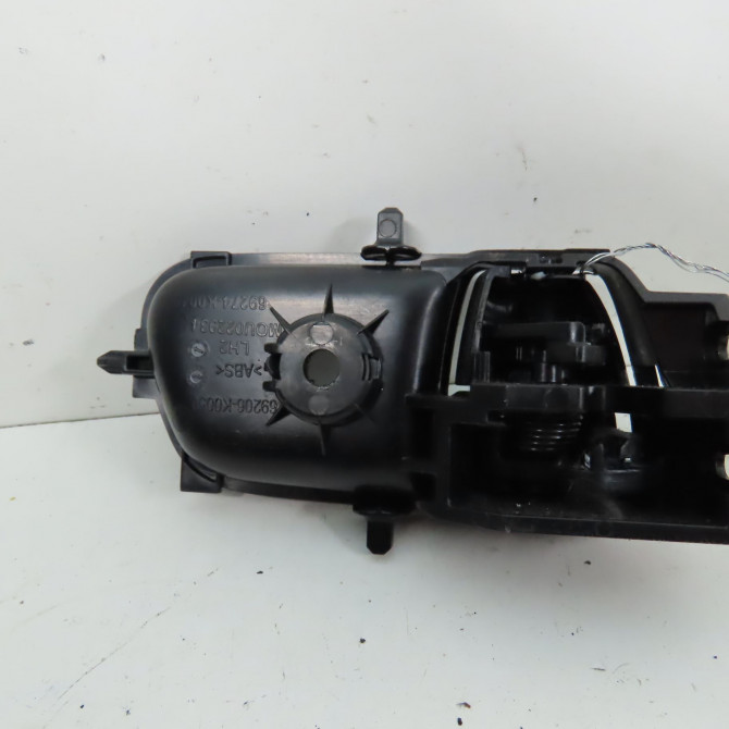 Poignee int porte avg occasion  Toyota YARIS (_P21_, _PA1_, _PH1_) 1.5 hybrid (mxph10, mxph11) (2020) 5 portes   69206K0050C1  2