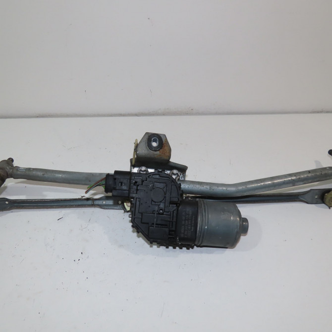 Moteur essuie-glace avant occasion  Audi A4 B7 Avant (8ED) 1.9 tdi (2004-2008)   8E1955119  3