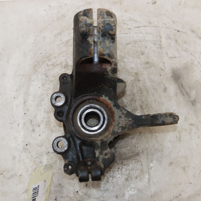 Fusee avd occasion  Ford FOCUS III Turnier 1.6 tdci (2010)   1882874  2