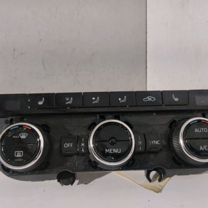 Commande de chauffage occasion  Skoda OCTAVIA III (5E3, NL3, NR3) 2.0 tsi rs (2013-2017)   5E0907044AQYMS  1