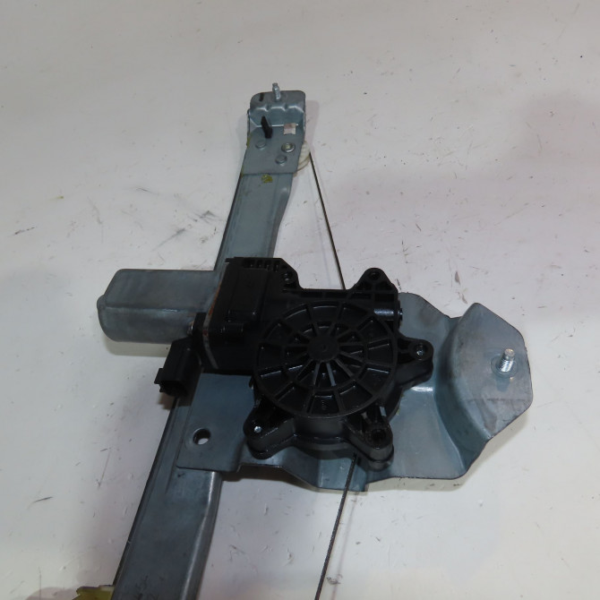 Mecanisme+moteur leve-glace avg occasion  Renault CLIO IV (BH_) 1.5 dci 90 (2012) 5 portes   807213867R  3