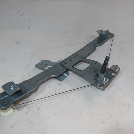 Mécanisme lève-glace avant gauche occasion  Dacia SANDERO 1.4 mpi lpg (2009)   8200733826 