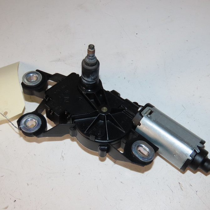 Moteur essuie-glace arrière occasion  Seat IBIZA III (6L1) 1.4 tdi (2002-2005) 3 portes   6L6955711D  1