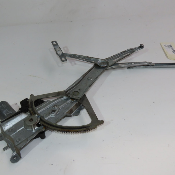 Mecanisme + moteur lève-glace avant droit occasion  Opel ZAFIRA / ZAFIRA FAMILY B (A05) 1.7 cdti (m75) (2008-2015) 5 portes   93184843  4