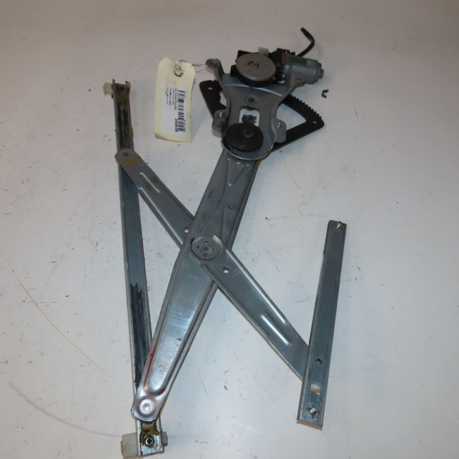 Mecanisme + moteur lève-glace avant droit occasion  Chevrolet AVEO / KALOS 3/5 portes (T250, T255) 1.2 lpg (2008-2011)   95987110  2