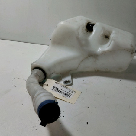 Reservoir lave-glace avant occasion  Iveco DAILY VI Camionnette 33s14, 35s14, 35c14 (2016) 3 portes    