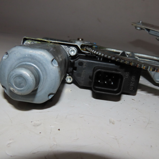 Mecanisme+moteur leve-glace avg occasion  Opel ASTRA H Break (A04) 1.7 cdti (l35) (2004-2010)   93178695  3