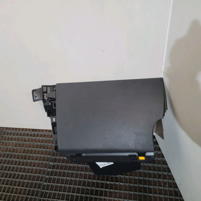 Boite à gants occasion  Peugeot 508 I (8D_) 2.0 bluehdi 150 (2014-2018)   825283  1