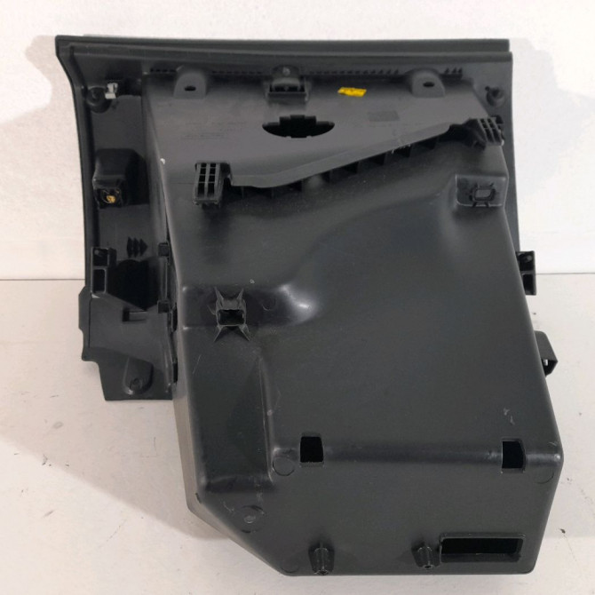 Boite à gants occasion  Peugeot 208 I (CA_, CC_) 1.4 hdi (2012) 3 portes   96738112ZD  2