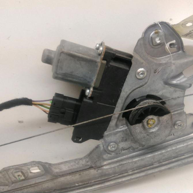 Mecanisme+moteur leve-glace avg occasion  Peugeot 308 SW I (4E_, 4H_) 1.6 hdi (2009-2014)   9221CW  4