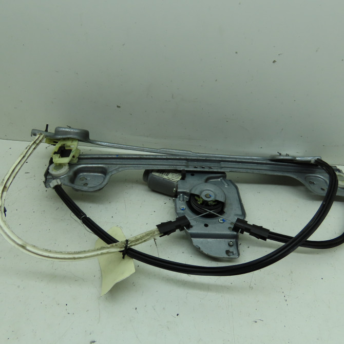 Mecanisme + moteur lève-glace avant droit occasion  Peugeot 1007 (KM_) 1.6 16v (2005)   9222Q8  3