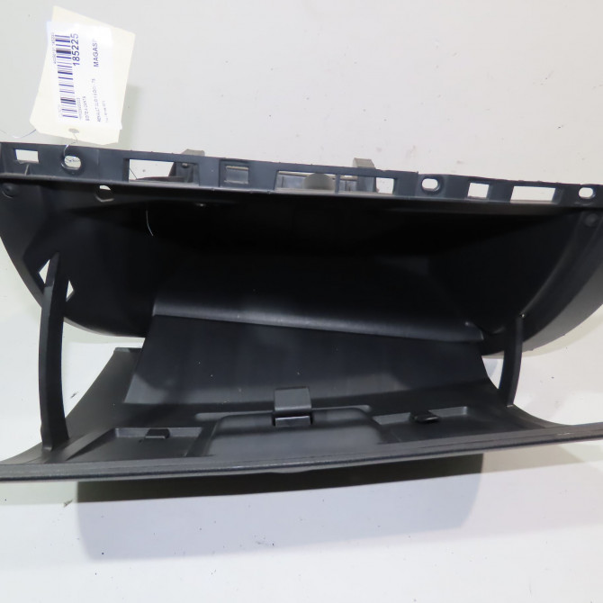 Boite à gants occasion  Renault CLIO III (BR0/1, CR0/1) 1.5 dci (br17, cr17) (2005-2012) 5 portes   8200407714  3