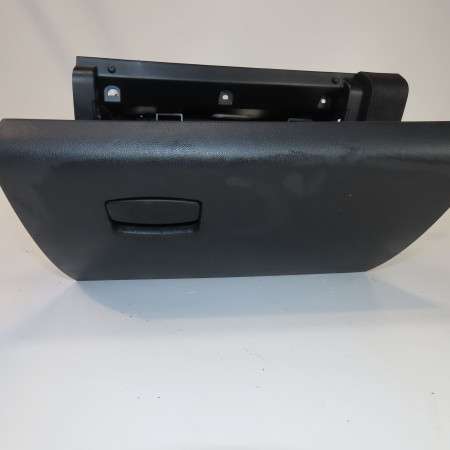 Boite à gants occasion  Renault KADJAR (HA_, HL_) 1.5 blue dci 115 (2018)   685005747R 