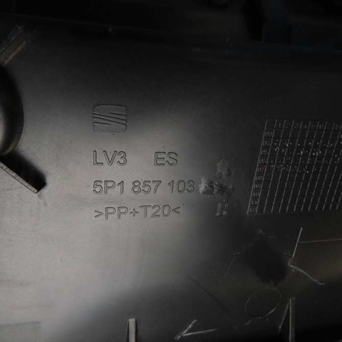 Boite à gants occasion  Seat ALTEA XL (5P5, 5P8) 1.9 tdi (2006-2010) 5 portes   5P1857095D1MM  2