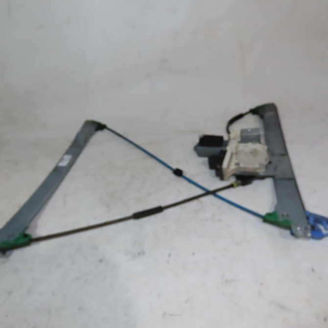 Mecanisme + moteur lève-glace avant droit occasion  Citroën C2 (JM_) 1.1 (2003-2012) 3 portes   9222X2  1