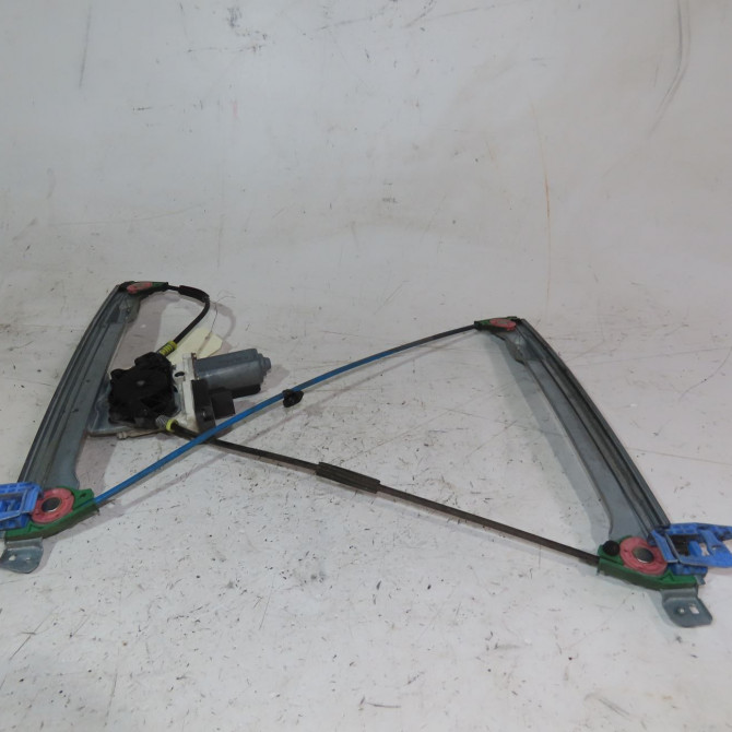 Mecanisme + moteur lève-glace avant droit occasion  Citroën C2 (JM_) 1.1 (2003-2012) 3 portes   9222X2  4