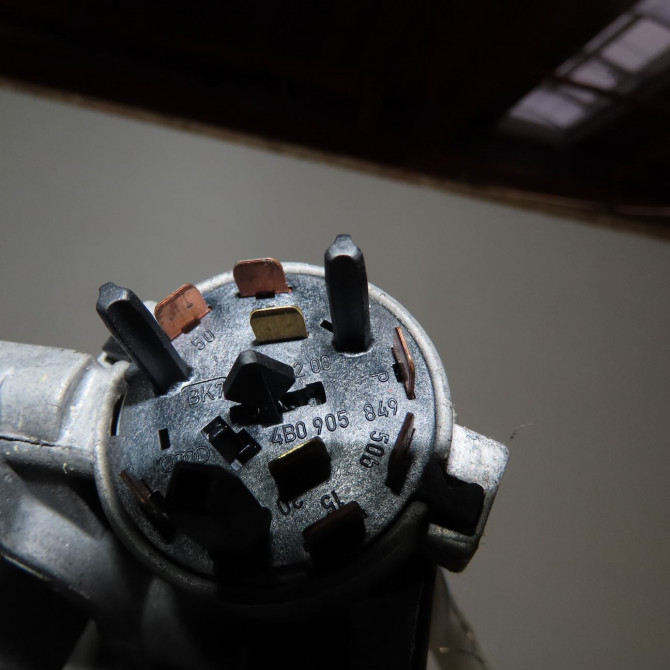 Antivol de direction occasion  Volkswagen vw POLO (9N_, 9A_) 1.4 tdi (2001-2005) 3 portes   4B0905851Q  2