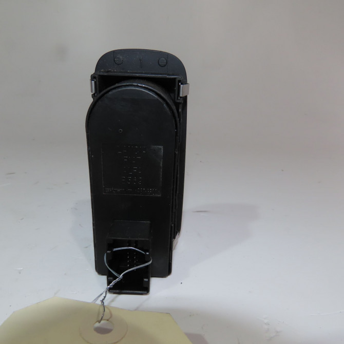 Commande lève-glace porte avant gauche occasion  Alfa romeo MITO (955_) 1.6 jtdm (955axc1b) (2008-2015)   156085170  3