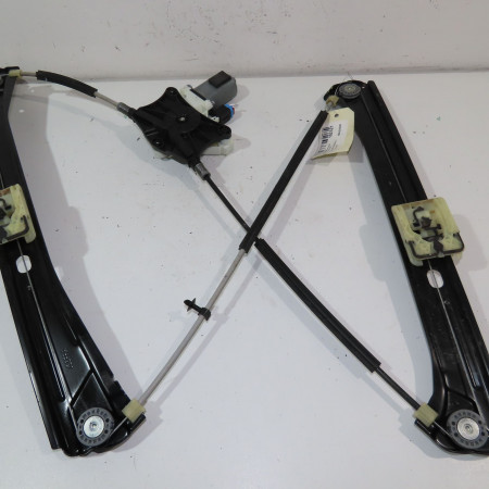 Mecanisme + moteur lève-glace avant droit occasion  Volkswagen vw TIGUAN ALLSPACE (BW2, BJ2) 2.0 tdi (2017)   5NN837462 