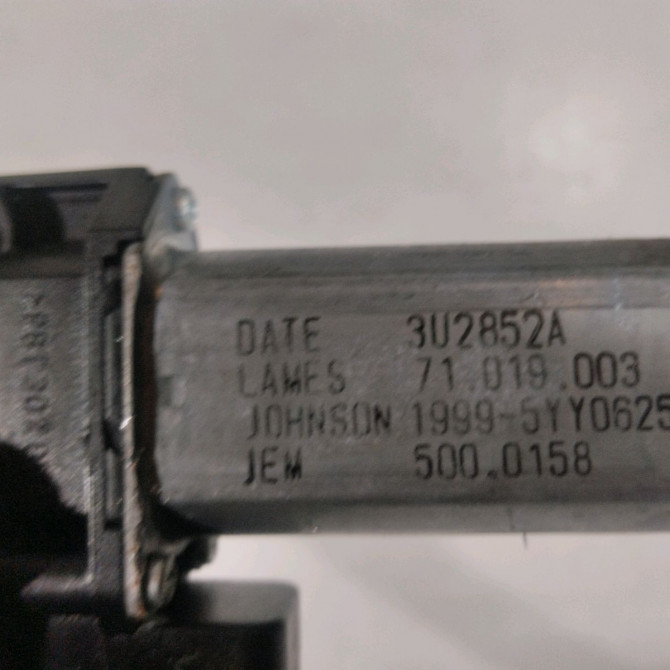 Mecanisme + moteur lève-glace avant droit occasion  Opel CORSA E (X15) 1.4 (08, 68) (2014)   39161985  2