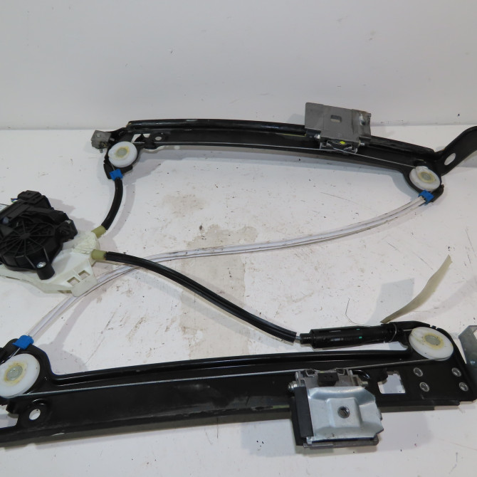 Mecanisme+moteur leve-glace avg occasion  Citroën C1 II (PA_, PS_) 1.0 vti 72 (2018) 5 portes   B001019780  3