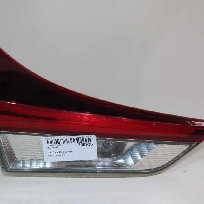 Feu arrière interieur gauche occasion  Toyota AURIS (_E18_) 1.8 hybrid (zwe186_) (2012-2018)   8159102850  1