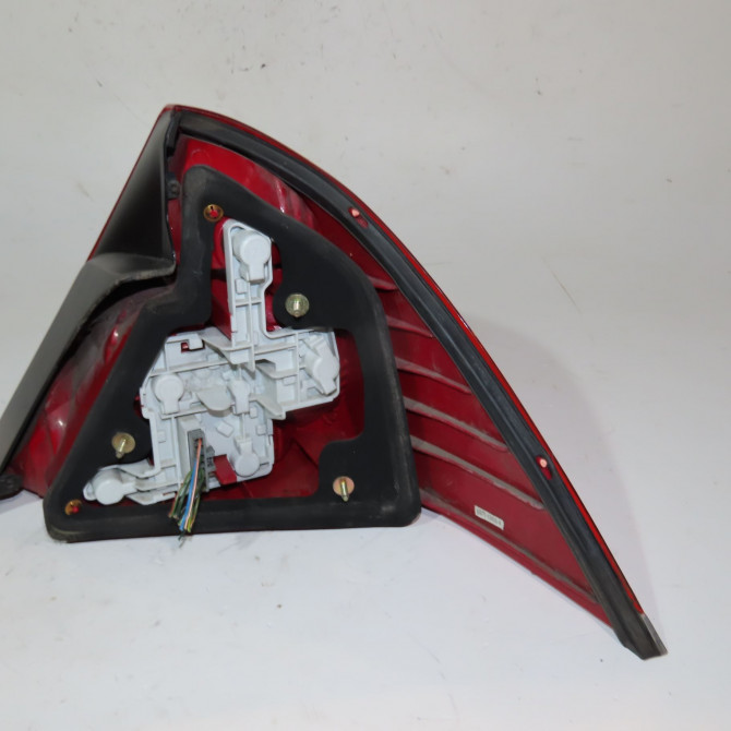 Feu arrière gauche occasion  Ford MONDEO III (B5Y) 2.0 tdci (2001-2007) 5 portes   1371859  3