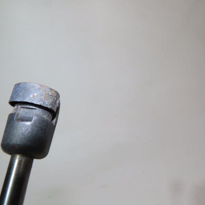 Verin gauche hayon occasion  Ford FOCUS III 1.6 tdci (2010-2017)   1747492  2