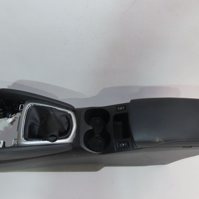 Console occasion  Nissan QASHQAI II SUV (J11, J11_) 1.6 dci (2013)   969104EH2A  1