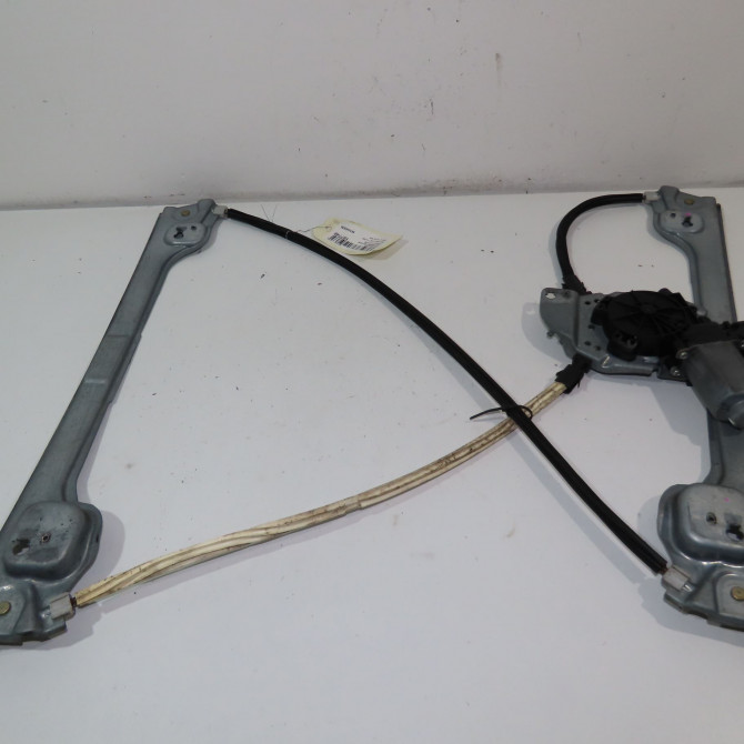 Mecanisme + moteur lève-glace avant droit occasion  Peugeot 1007 (KM_) 1.4 hdi (2005)   9222Q8  3