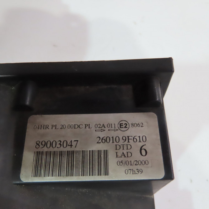 Phare droit occasion  Nissan PRIMERA (P11) 1.6 16v (1996-2000)   260109F610  2