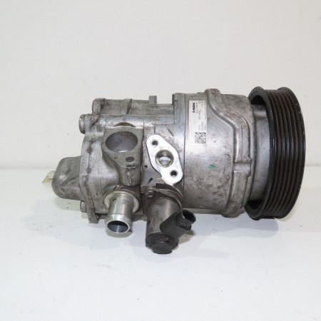 Compresseur air conditionne occasion  Bmw X6 (F16, F86) M 50 d (2014-2019)   686791401 