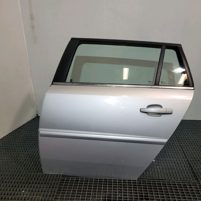 Porte arrière gauche occasion  Opel VECTRA C Break (Z02) 1.9 cdti (f35) (2004-2009)   93177999  1