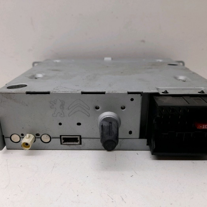 Autoradio occasion  Citroën C4 II (NC_) 1.6 hdi 110 (2009) 5 portes   9676838180  4