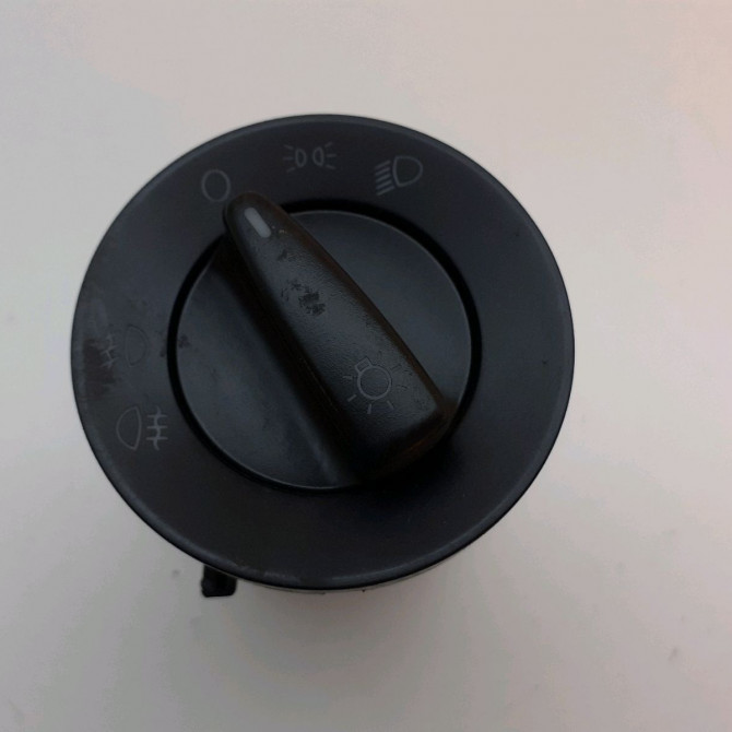 Interrupteur commande de phares occasion  Seat ALHAMBRA (7V8, 7V9) 1.9 tdi (1996-2010)   8L0953513S 01C  1