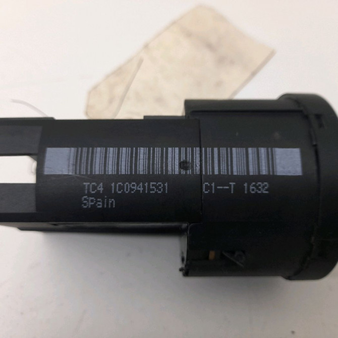 Interrupteur commande de phares occasion  Volkswagen vw PASSAT B5.5 Variant (3B6) 1.9 tdi (2000-2005)   8L0953513S 01C  2