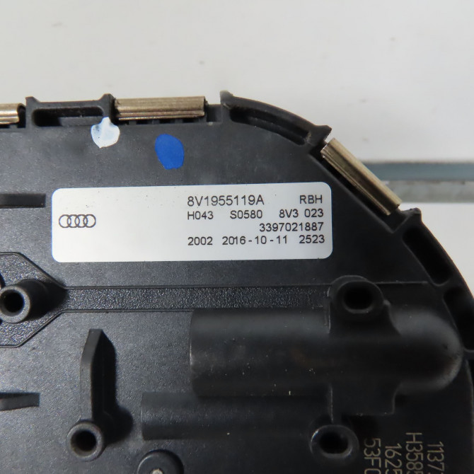 Moteur essuie-glace avant occasion  Audi A3 Sportback (8VA, 8VF) 1.6 tdi (2012)   8V1955023D  3