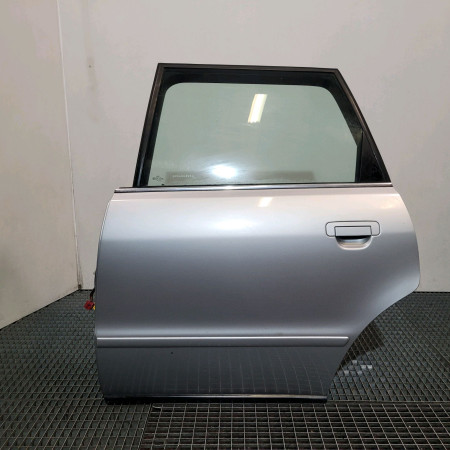 Porte arrière gauche occasion  Audi A4 B5 Avant (8D5) 2.5 tdi (1997-2001)   8D0833051F 