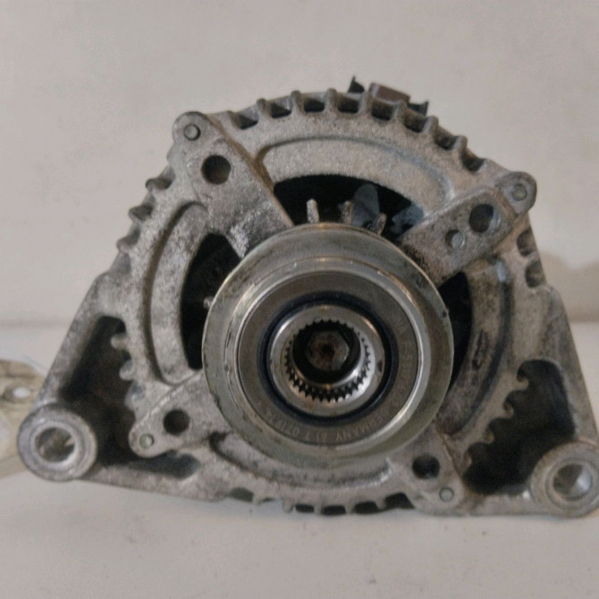 Alternateur occasion  Opel CORSA E (X15) 1.4 turbo (08, 68) (2014-2019)   13520810  1