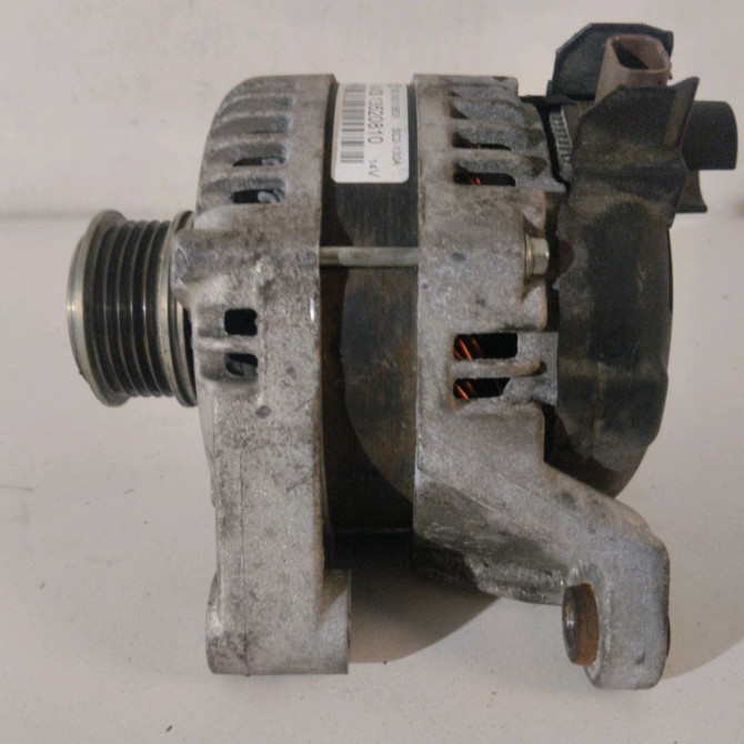 Alternateur occasion  Opel CORSA E (X15) 1.4 turbo (08, 68) (2014-2019)   13520810  5